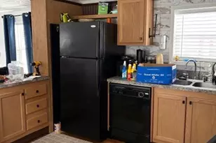 A9 Ash St, Riverhead, NY 11901 - Photo 10