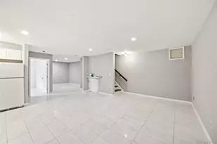 402 Kennedy Dr, Spring Valley, NY 10977 - Photo 18