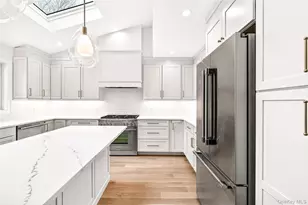 306 Hunter St, Mamaroneck, NY 10543 - Photo 10