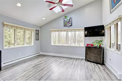 42 Cragmere Road, Airmont, NY 10901 - Photo 10