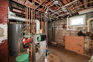 2016 Abbot Ave, Merrick, NY 11566 - Photo 22