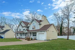 6 Denmark Ct, Huntington, NY 11743 - Photo 4