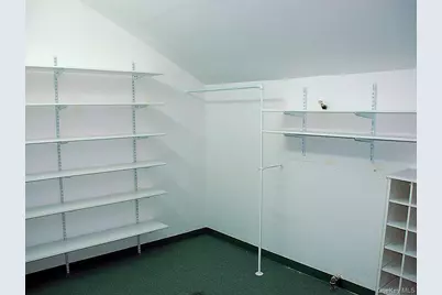 1404 Pondcrest Lane, White Plains, NY 10607 - Photo 28