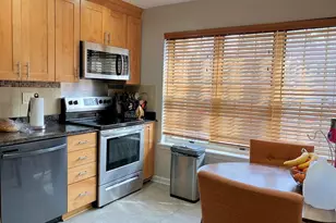 1404 Pondcrest Ln, White Plains, NY 10607 - Photo 2