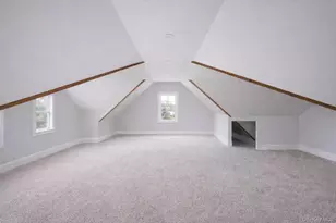 642 Lenore Ln, Elmont, NY 11003 - Photo 22