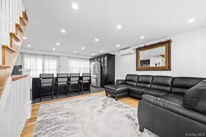 642 Lenore Lane, Elmont, NY 11003 - Photo 8