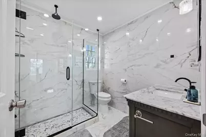 642 Lenore Lane, Elmont, NY 11003 - Photo 16