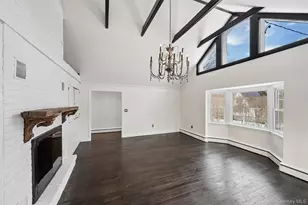 29 Squiretown Rd, Hampton Bays, NY 11946 - Photo 8