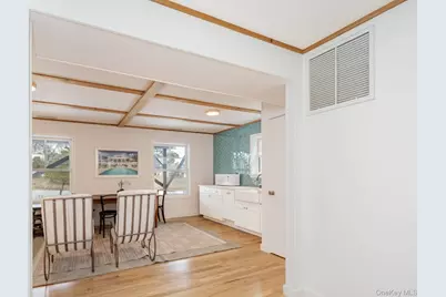 9 Helens Lane, Southampton, NY 11968 - Photo 18