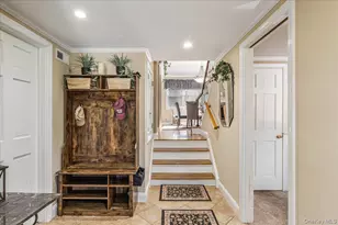 4 Andover Pl, Huntington, NY 11743 - Photo 2