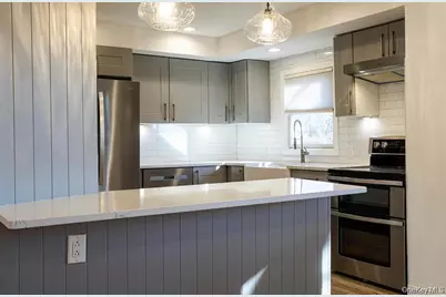 58 Hauppauge Road, Hauppauge, NY 11788 - Photo 4