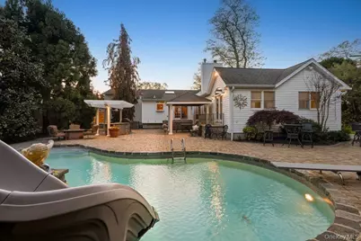 9 Defeo Court, Deer Park, NY 11729 - Photo 30