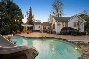 9 Defeo Ct, Deer Park, NY 11729 - Photo 30