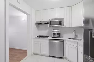 301 W 110th St, New York, NY 10026 - Photo 8