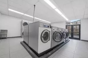 301 W 110th St, New York, NY 10026 - Photo 14