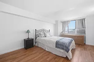 301 W 110th St, New York, NY 10026 - Photo 10