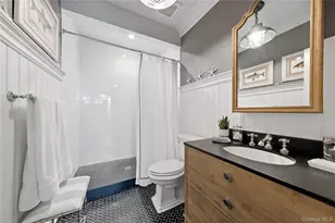 7 Sexton Dr, West Islip, NY 11795 - Photo 38