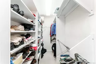 200 S Middle Neck Rd, Great Neck, NY 11021 - Photo 16