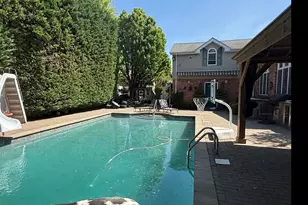 34-08 210th St, Bayside, NY 11361 - Photo 36