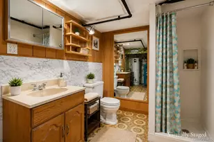 63-34 83rd Pl, Middle Village, NY 11379 - Photo 14