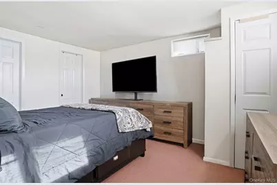 59 Homecrest Court, Oceanside, NY 11572 - Photo 32