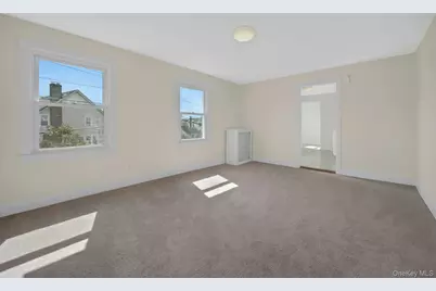 56 Stephenson Boulevard, New Rochelle, NY 10801 - Photo 12