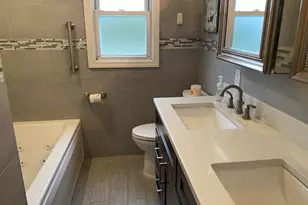 25 Woodhollow Rd, Albertson, NY 11507 - Photo 6