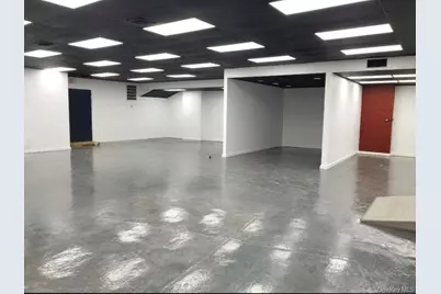 207 Lawrence Avenue, Inwood, NY 11096 - Photo 4