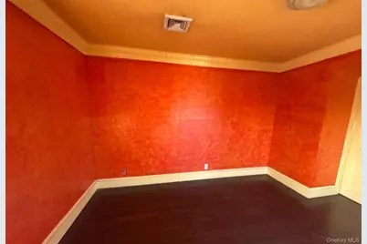 280 Lawrence Avenue, Lawrence, NY 11559 - Photo 12