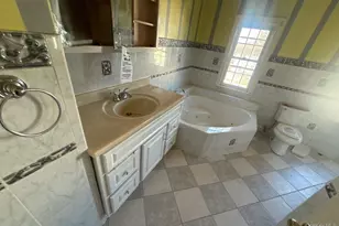 280 Lawrence Ave, Lawrence, NY 11559 - Photo 10