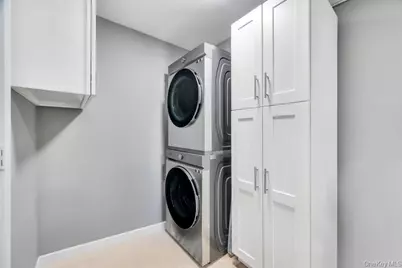 54 Abbot Lane, Hicksville, NY 11801 - Photo 32