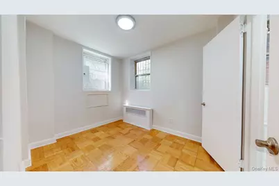 66-15 Thornton Place #L4, Rego Park, NY 11374 - Photo 18