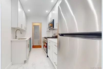 66-15 Thornton Place #L4, Rego Park, NY 11374 - Photo 6