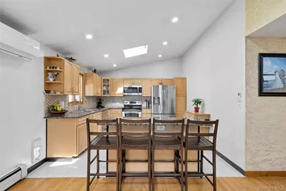 93 Hearth Lane, Westbury, NY 11590 - Photo 16