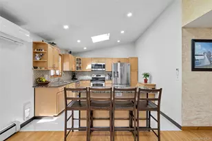 93 Hearth Ln, Westbury, NY 11590 - Photo 16