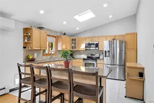 93 Hearth Ln, Westbury, NY 11590 - Photo 14