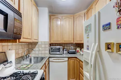 54-44 Little Neck Parkway #2A, Little Neck, NY 11362 - Photo 12