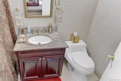 54-44 Little Neck Parkway #2A, Little Neck, NY 11362 - Photo 18