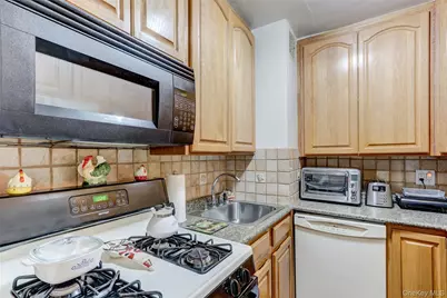 54-44 Little Neck Parkway #2A, Little Neck, NY 11362 - Photo 12