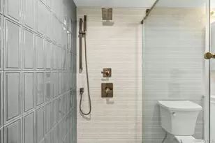 5 Warren Pl, Plainview, NY 11803 - Photo 22