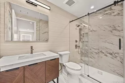 5 Warren Place, Plainview, NY 11803 - Photo 14