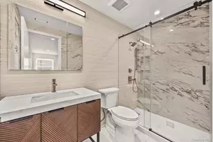 5 Warren Pl, Plainview, NY 11803 - Photo 14