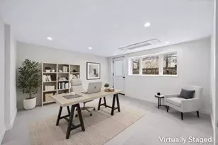 5 Warren Pl, Plainview, NY 11803 - Photo 12