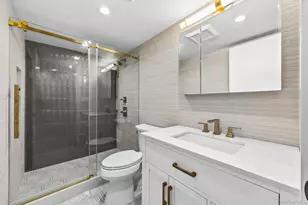 5 Warren Pl, Plainview, NY 11803 - Photo 16