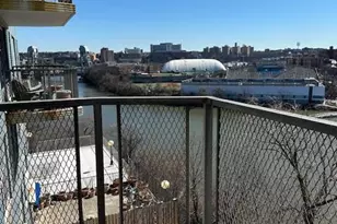 2400 Johnson Ave, Bronx, NY 10463 - Photo 8