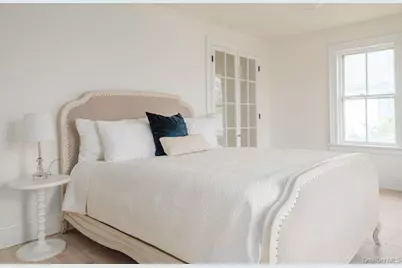 7220 Main Road, East Marion, NY 11939 - Photo 32