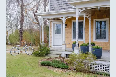 7220 Main Road, East Marion, NY 11939 - Photo 2