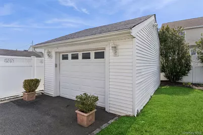 2576 Legion Street, Bellmore, NY 11710 - Photo 24