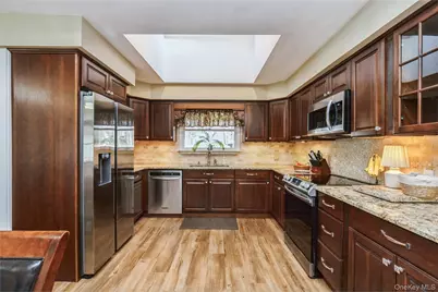 6 Palfrey Street, Stony Brook, NY 11790 - Photo 6