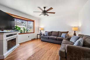 48 Loch Lomond Ln, Middletown, NY 10941 - Photo 2